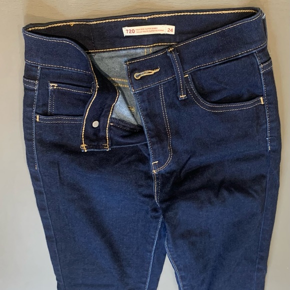Levi Jeans - Picture 5 of 11